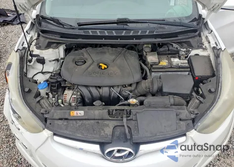 2015 Hyundai Elantra Se z USA, uszkodzony, nr VIN 5NPDH4AE4FH632541